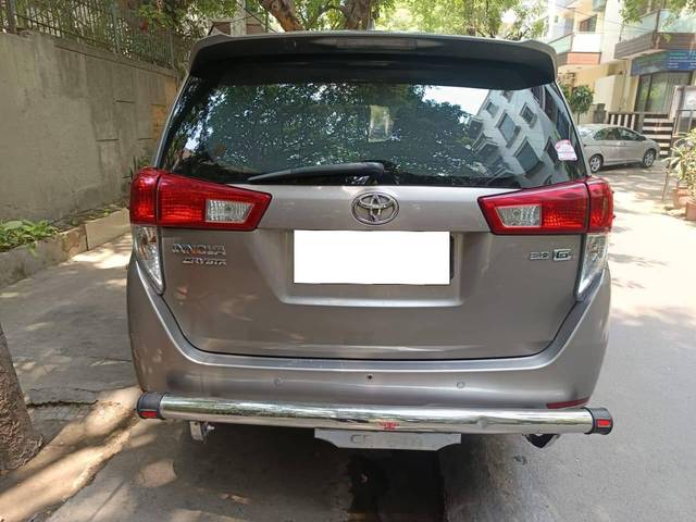 https://images10.gaadi.com/usedcar_image/4508705/original/processed_8972499429bc4354eed0a00c56e99c34.jpg?imwidth=6401