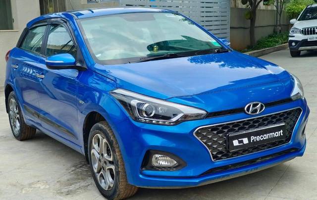 https://images10.gaadi.com/usedcar_image/4508814/original/processed_cafaeea8810549f64568de276063f78c.jpeg?imwidth=6400