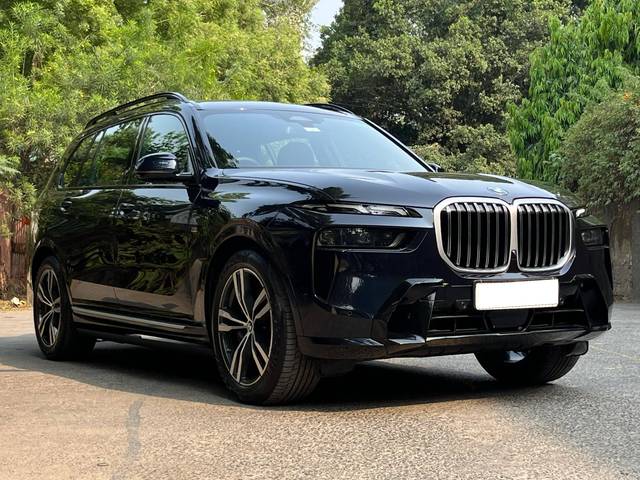 https://images10.gaadi.com/usedcar_image/4508880/original/processed_dbebd97b6723dac8fbaae67f1c34f01b.jpg?imwidth=6400