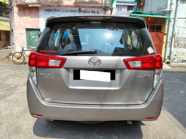 https://images10.gaadi.com/usedcar_image/4508916/original/processed_8e1dece45b2a601818f878717bdba730.jpg?imwidth=6402