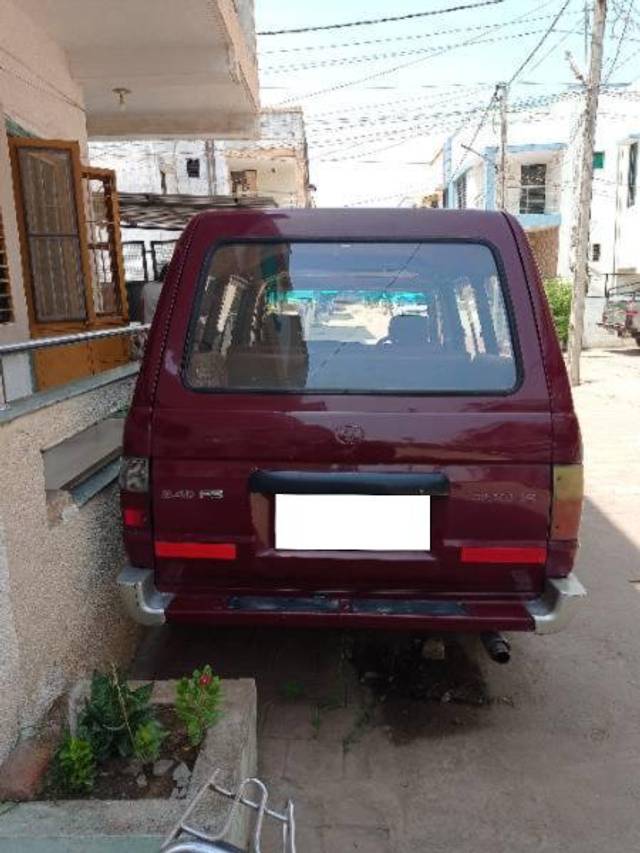 https://images10.gaadi.com/usedcar_image/4508972/original/processed_b7202023-8e1f-4765-8a4e-58cf3e6fa3fd.jpg?imwidth=6401