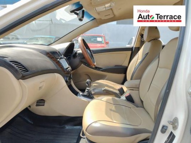 Second-hand 2017 Hyundai Verna 1.6 CRDi SX for sale in Thanjavur-9