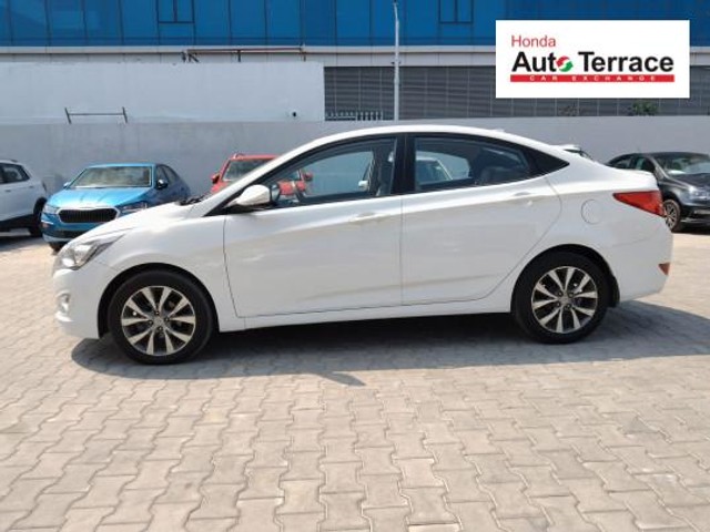 Second-hand 2017 Hyundai Verna 1.6 CRDi SX for sale in Thanjavur-5