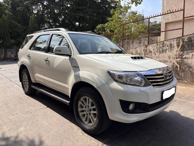 https://images10.gaadi.com/usedcar_image/4509056/original/processed_6af46891fa425cbdb2e4f2fff682e272.jpg?imwidth=6400