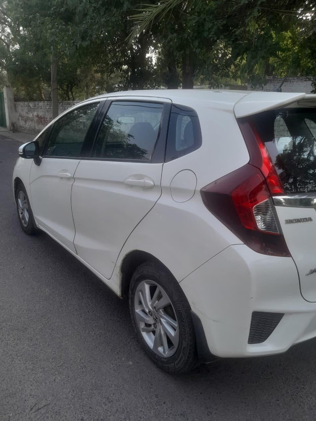 Second-hand 2015 Honda Jazz 1.5 VX i DTEC for sale in Faridabad-12