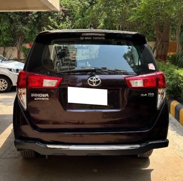 https://images10.gaadi.com/usedcar_image/4509158/original/processed_45978bee-21d6-4c29-b5a2-98ef69c479e1.jpeg?imwidth=6401
