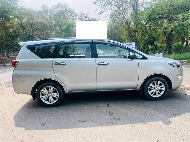https://images10.gaadi.com/usedcar_image/4509182/original/processed_f87d05a1fb581913c14ce52411031aae.jpg?imwidth=6401