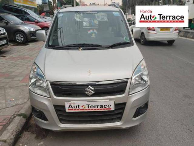https://images10.gaadi.com/usedcar_image/4509192/original/d035b41e81ad91e97bfca57126710bbd.jpg?imwidth=6400