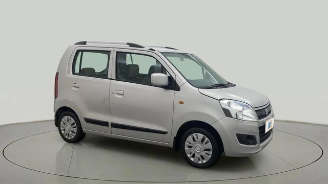 https://images10.gaadi.com/usedcar_image/4509200/original/64206fa79cb4e134f0217c8b8f9b9394.jpg?imwidth=6400