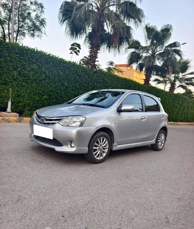 https://images10.gaadi.com/usedcar_image/4509201/original/processed_404dcc09378578d84a45406264e6219f.jpg?imwidth=6402
