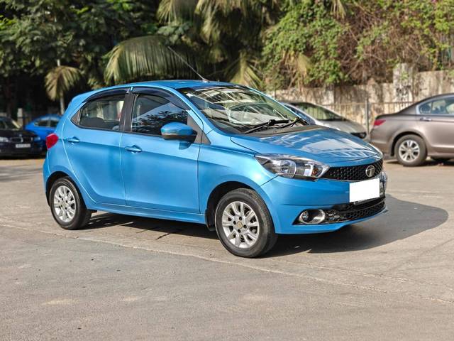 https://images10.gaadi.com/usedcar_image/4509207/original/processed_9088f3519f529f7357dfe3f501453239.jpg?imwidth=6400
