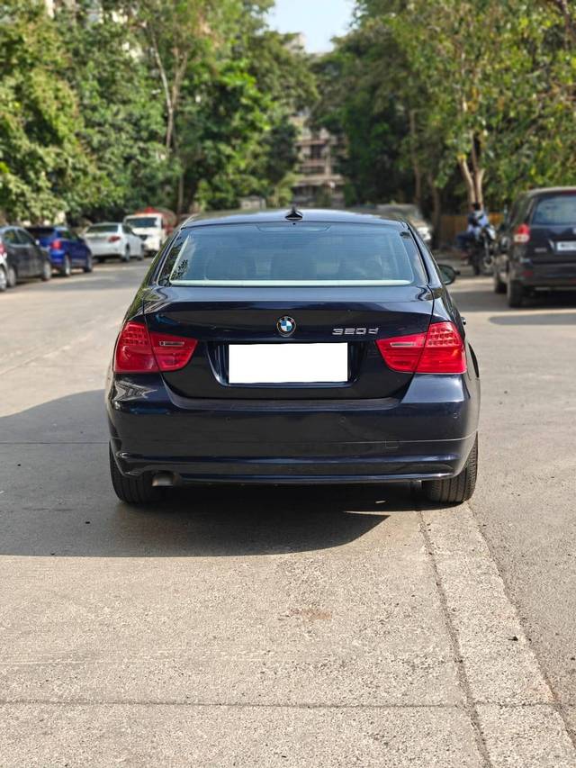 https://images10.gaadi.com/usedcar_image/4509209/original/processed_7c112fee77c5d6772eca4b6f7a304985.jpg?imwidth=6402