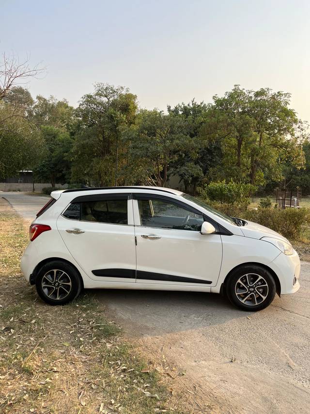 https://images10.gaadi.com/usedcar_image/4509254/original/37607a727669e69575ab4a65f49519b9.jpg?imwidth=6401