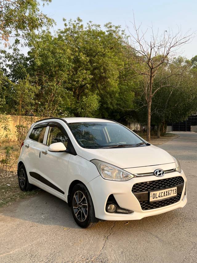 https://images10.gaadi.com/usedcar_image/4509254/original/85362f2aad76ec8513af2f85c4572c61.jpg?imwidth=6400