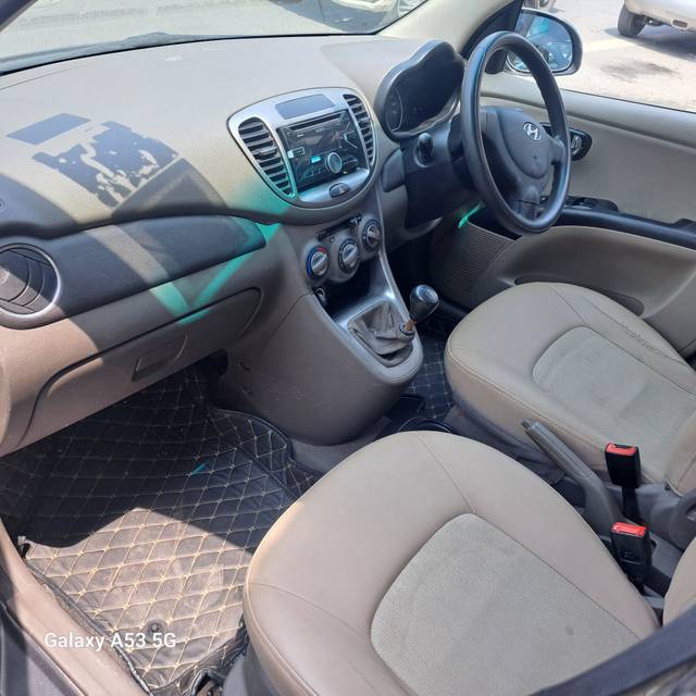 https://images10.gaadi.com/usedcar_image/4509262/original/904b093c617d2601e7c9399f9f89ab8c.jpg?imwidth=6402