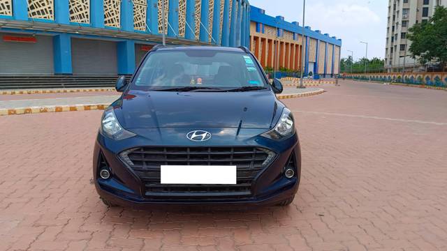 https://images10.gaadi.com/usedcar_image/4509288/original/processed_7a7a8d56e7139e9fceb6f39fb7f3875d.jpg?imwidth=6400