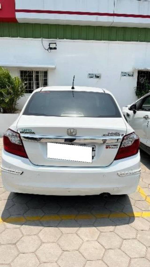 https://images10.gaadi.com/usedcar_image/4509292/original/processed_20585fd5-dad8-48c4-b6d3-5a66fb74499b.jpeg?imwidth=6401