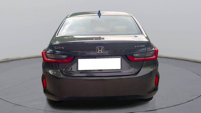 https://images10.gaadi.com/usedcar_image/4509296/original/processed_734ab07499c94fdeef4d26570f9ab014.jpeg?imwidth=6402