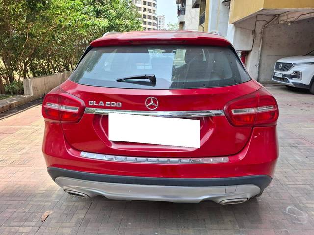 https://images10.gaadi.com/usedcar_image/4509308/original/processed_1ae42d332c20977f7efa6120e639e724.jpg?imwidth=6402