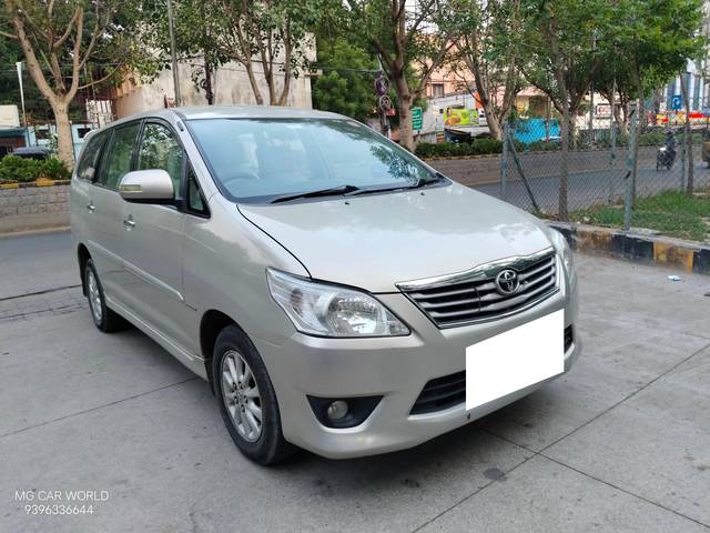 https://images10.gaadi.com/usedcar_image/4509342/original/processed_8ebb4ed231e1319a8922632e4d694efc.jpg?imwidth=6400