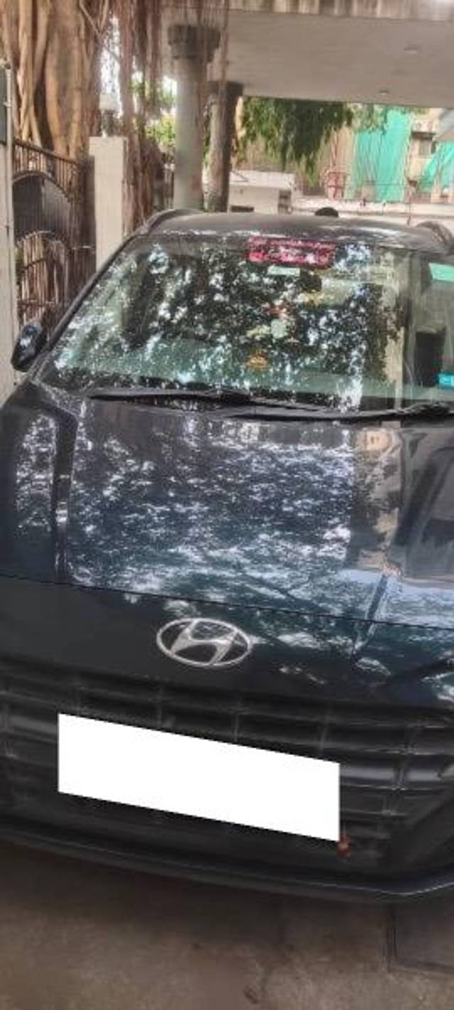 https://images10.gaadi.com/usedcar_image/4509352/original/processed_fcbf18dd-35b0-47c9-9979-403784f7cca0.jpeg?imwidth=6402