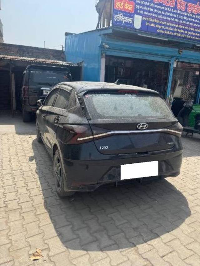 https://images10.gaadi.com/usedcar_image/4509360/original/processed_735db547-e83b-4395-8227-45dfae2e5efc.jpeg?imwidth=6400