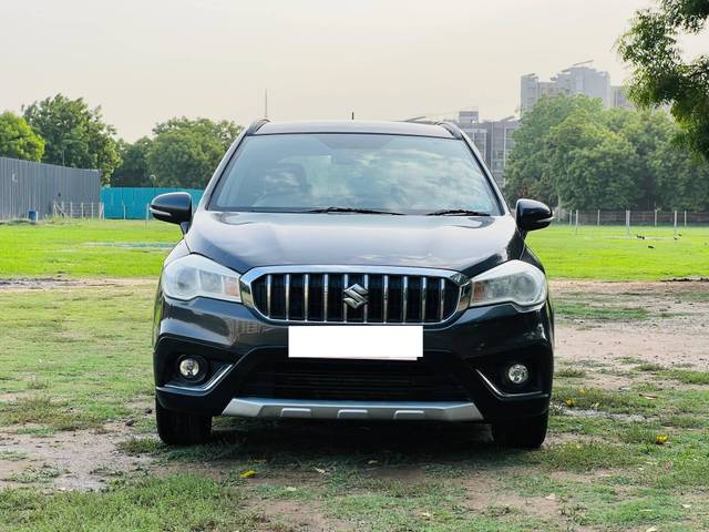 https://images10.gaadi.com/usedcar_image/4509361/original/processed_a0e62cf31c6998940333a38e40a4bd02.jpg?imwidth=6400