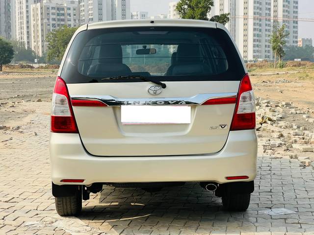 https://images10.gaadi.com/usedcar_image/4509362/original/processed_35e99e781daf4636ec043434e286307a.jpg?imwidth=6402