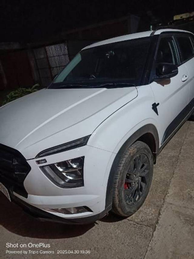 https://images10.gaadi.com/usedcar_image/4509369/original/processed_3b668ac7-ef35-4433-b464-a6d180844866.jpg?imwidth=6401