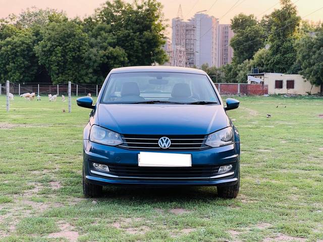 https://images10.gaadi.com/usedcar_image/4509380/original/processed_cec7dbb54aeee102660a8a0ab9638697.jpg?imwidth=6400
