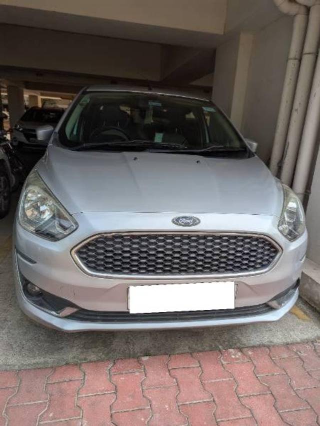 https://images10.gaadi.com/usedcar_image/4509398/original/processed_4d4bb0d8-1ac9-4a3c-b0cf-c73a4686d091.jpg?imwidth=6400