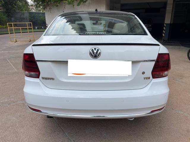 https://images10.gaadi.com/usedcar_image/4509430/original/processed_19d63e0a1ad9f1a6c7b4665c42964ba8.jpeg?imwidth=6402