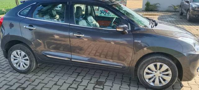 https://images10.gaadi.com/usedcar_image/4509434/original/processed_bbbd7495-e56b-4fad-aba6-03665d475243.jpg?imwidth=6402