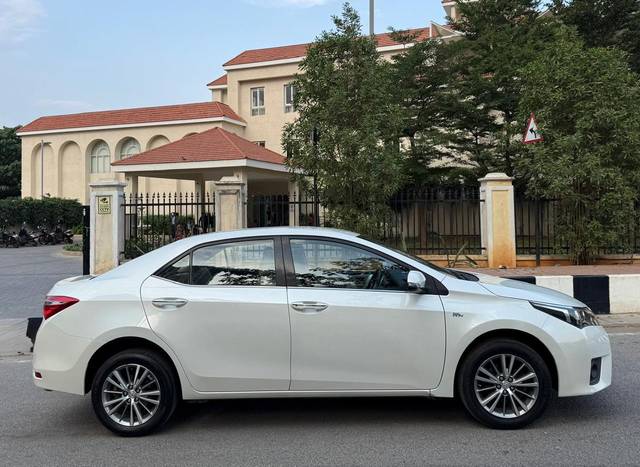 https://images10.gaadi.com/usedcar_image/4509438/original/processed_4137abb9cc62ed681d062ef394dbe437.jpg?imwidth=6401