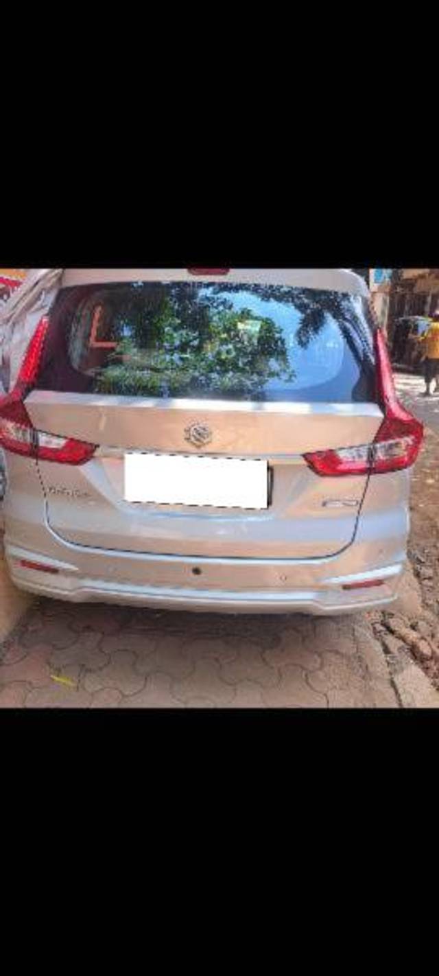 https://images10.gaadi.com/usedcar_image/4509485/original/processed_72dd2b2c-5c60-461d-8db8-49966218fa50.jpg?imwidth=6401