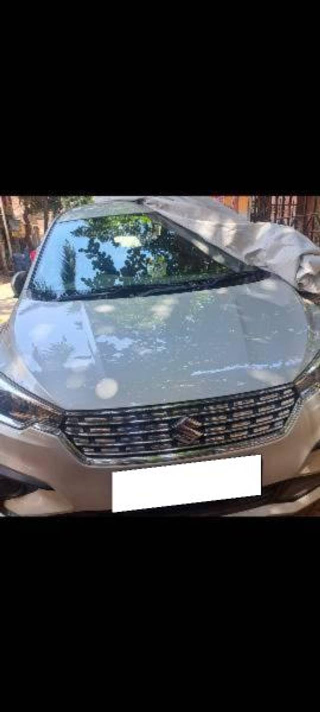 https://images10.gaadi.com/usedcar_image/4509485/original/processed_d77618be-e506-4bab-96e2-92c91483e25b.jpg?imwidth=6400