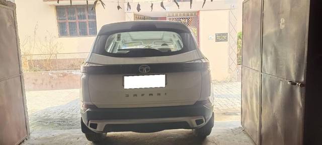 https://images10.gaadi.com/usedcar_image/4509491/original/processed_f7ca94bd-ef5f-4938-a943-6b0c6e3d6d21.jpg?imwidth=6401