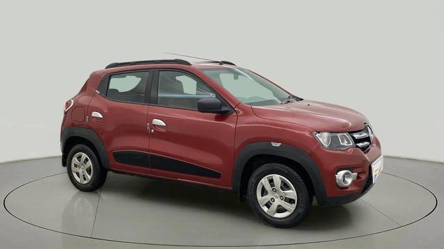 https://images10.gaadi.com/usedcar_image/4509493/original/4ee6dfa22948102362ebe6b079e69233.jpg?imwidth=6400
