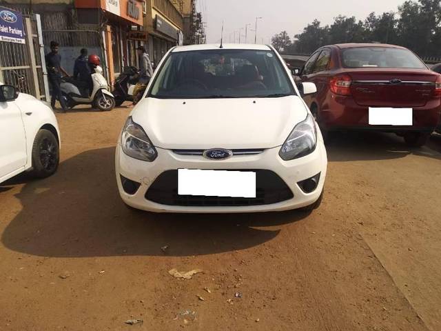 https://images10.gaadi.com/usedcar_image/4509506/original/processed_66ae2c99-7024-4a8e-835f-b9c4337c5b35.jpg?imwidth=6400