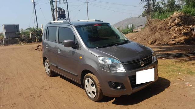 https://images10.gaadi.com/usedcar_image/4509507/original/processed_53456ca1-6dab-4c43-b532-39727b25db03.jpg?imwidth=6400