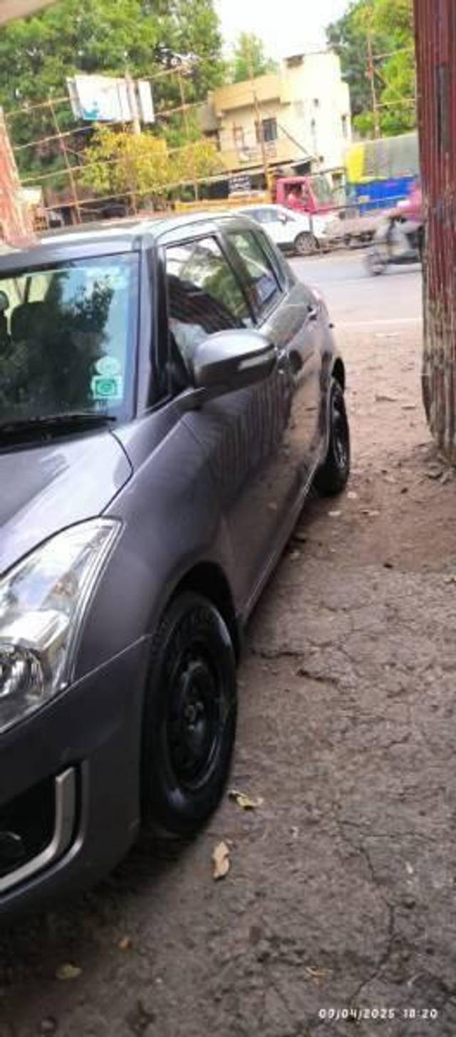 https://images10.gaadi.com/usedcar_image/4509511/original/processed_processed_6e63eacb-288f-4cdd-8216-b72975c60554.jpg?imwidth=6402