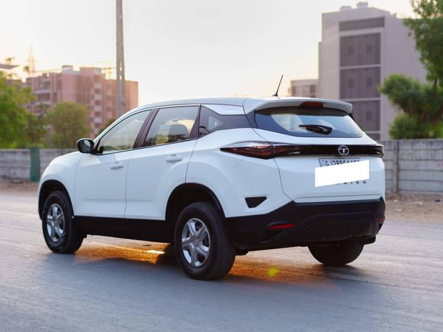 https://images10.gaadi.com/usedcar_image/4509512/original/processed_d27df499f6bd9bdab2fad992cedacf51.jpg?imwidth=6402