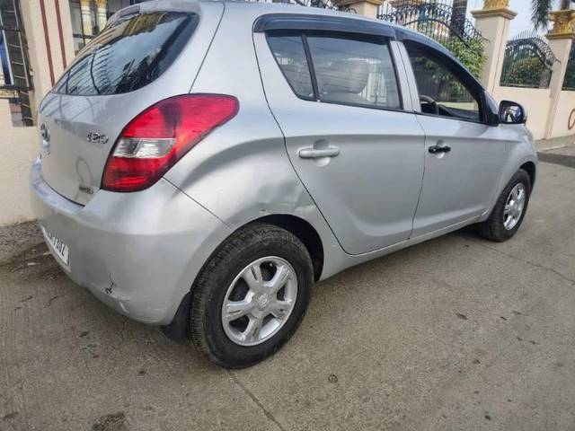 https://images10.gaadi.com/usedcar_image/4509518/original/processed_e8f2718b-ab68-40cc-a19b-8cd4b9ae4846.jpg?imwidth=6401
