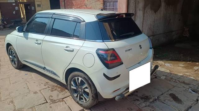 https://images10.gaadi.com/usedcar_image/4509556/original/processed_c77dad8c-4026-4364-904a-cc65ba00ae35.jpg?imwidth=6402