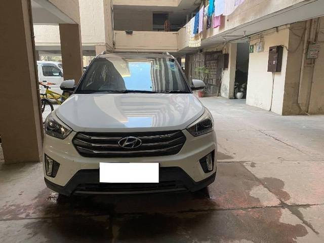 https://images10.gaadi.com/usedcar_image/4509570/original/processed_05cdc62c-f598-4da1-810c-c25ea091d6af.jpeg?imwidth=6400
