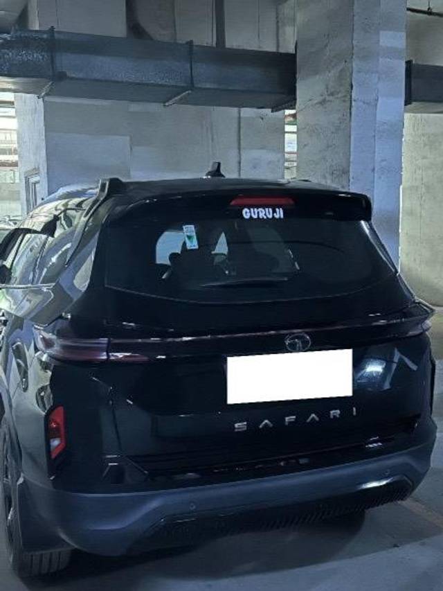 https://images10.gaadi.com/usedcar_image/4509573/original/processed_0a006c29-a948-46e0-a29d-e937bd063112.jpeg?imwidth=6401