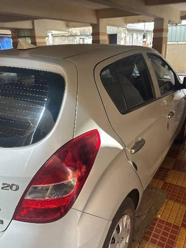 https://images10.gaadi.com/usedcar_image/4509574/original/processed_617908c7-5727-4b2f-9e72-067a1c7a17cc.jpeg?imwidth=6401