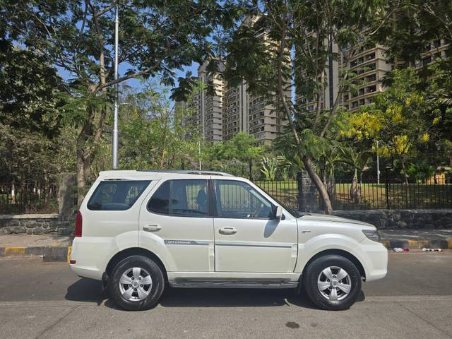 https://images10.gaadi.com/usedcar_image/4509578/original/processed_d9fa6c6493472d303638d9e25d1b60df.jpg?imwidth=6401