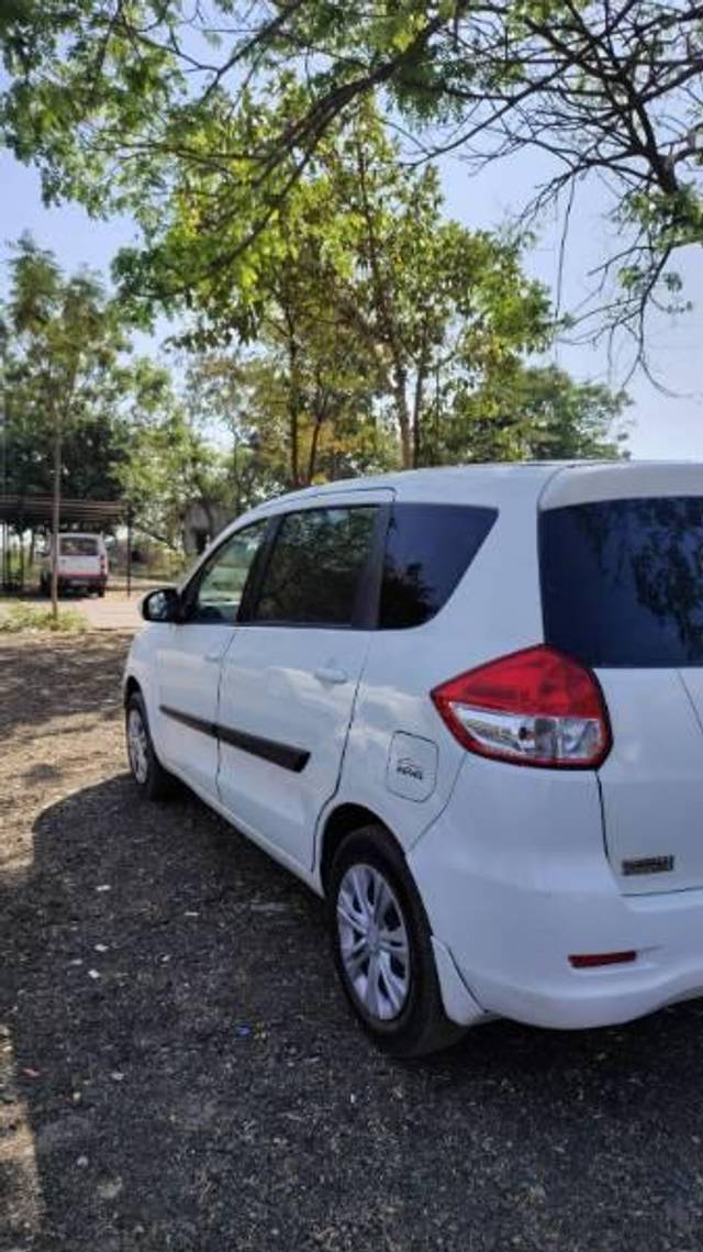 https://images10.gaadi.com/usedcar_image/4509607/original/processed_a298fecc-79cd-4faf-be93-acdf2b7b634e.jpg?imwidth=6402