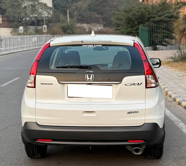 https://images10.gaadi.com/usedcar_image/4509612/original/processed_28d448d7bd533d4bb86e5dd9ef5e6384.jpeg?imwidth=6402